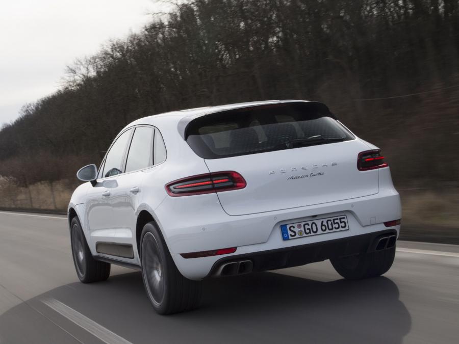  Porsche Macan Turbo 2014 года  (фото 19 из 33)